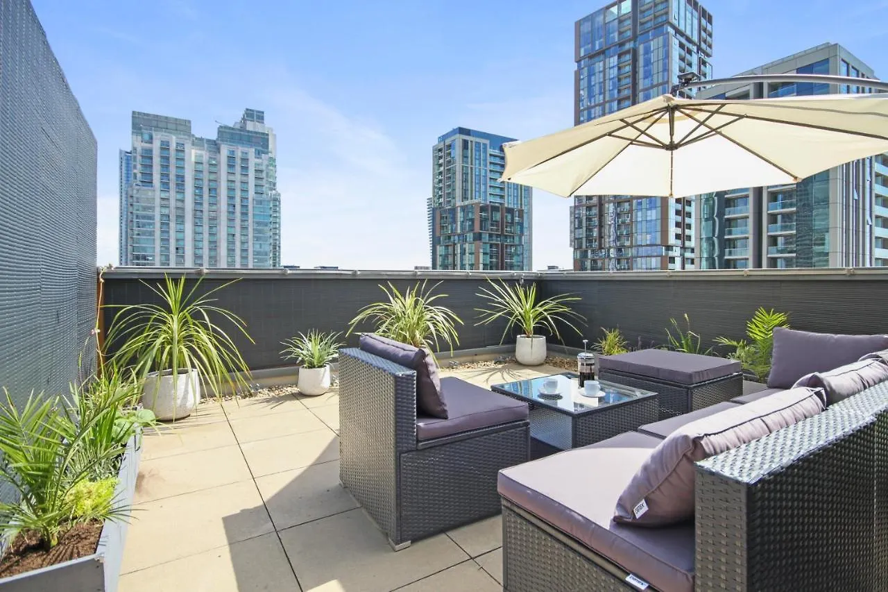 Apartment Cubo Canary Wharf London